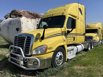 Main image Freightliner Cascadia 125